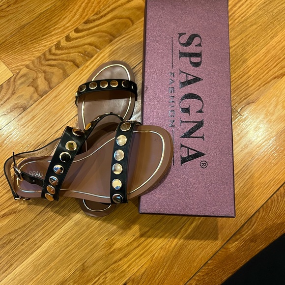 Women’s Black Gold Greek Gladiator Studded Sandals!! Size 36/US 6 - Picture 6 of 9